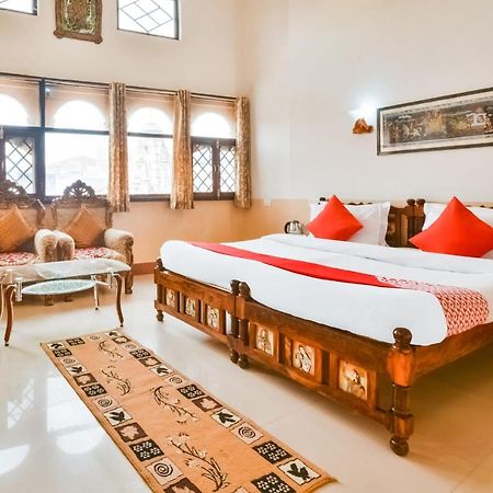 בונדי Jhankar Mansion A Heritage Haveli מראה חיצוני תמונה