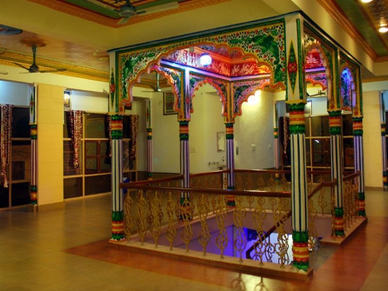 בונדי Jhankar Mansion A Heritage Haveli מראה חיצוני תמונה
